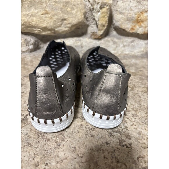 ERIC MICHAEL Bronze Laser Cut Slip On Leather White Sole Espadrille Shoes 38/7.5 - Picture 5 of 7